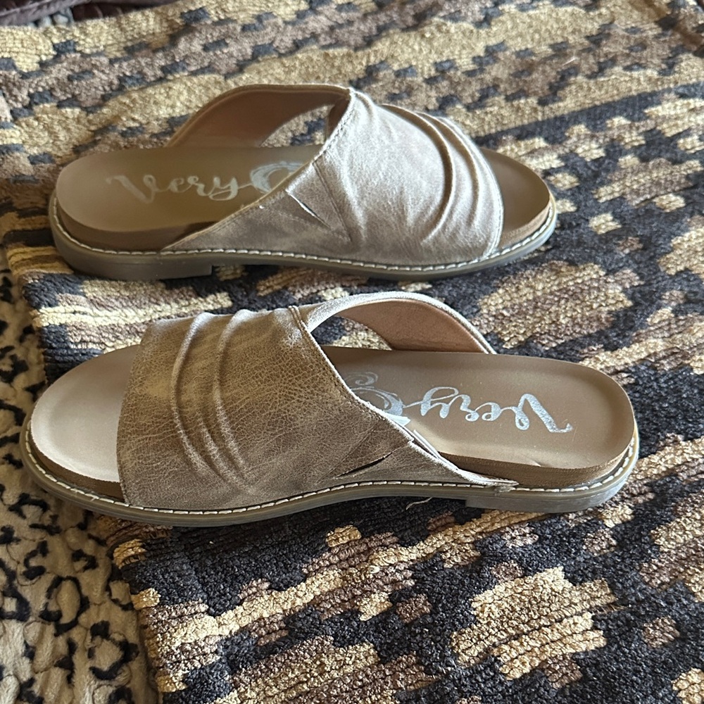 Very G Women's Taupe Mules - Picture 6 of 8